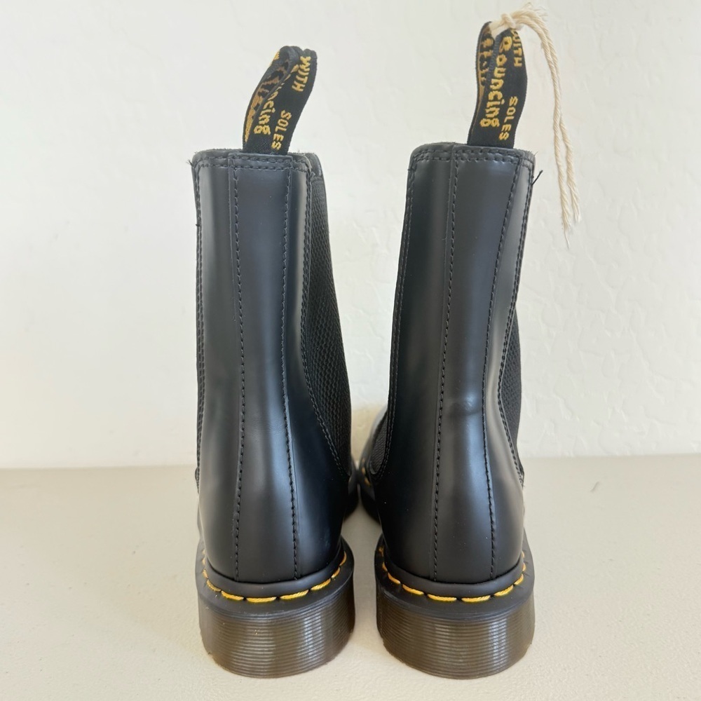 NEW DR MARTENS 2976 HI Black Smooth Leather Chelsea Boots EU36 L5 - Picture 8 of 10